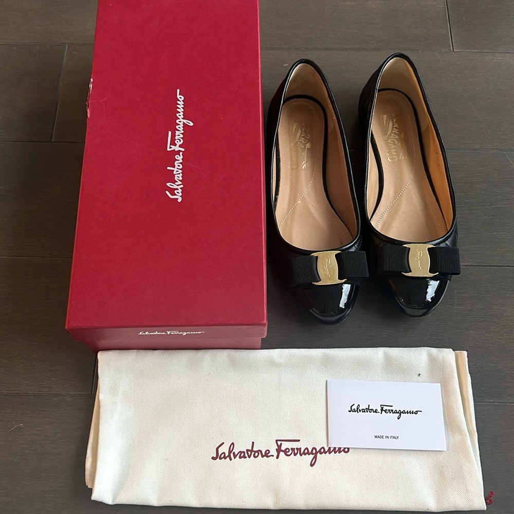 Ferragamo ballet flats in quilted leather